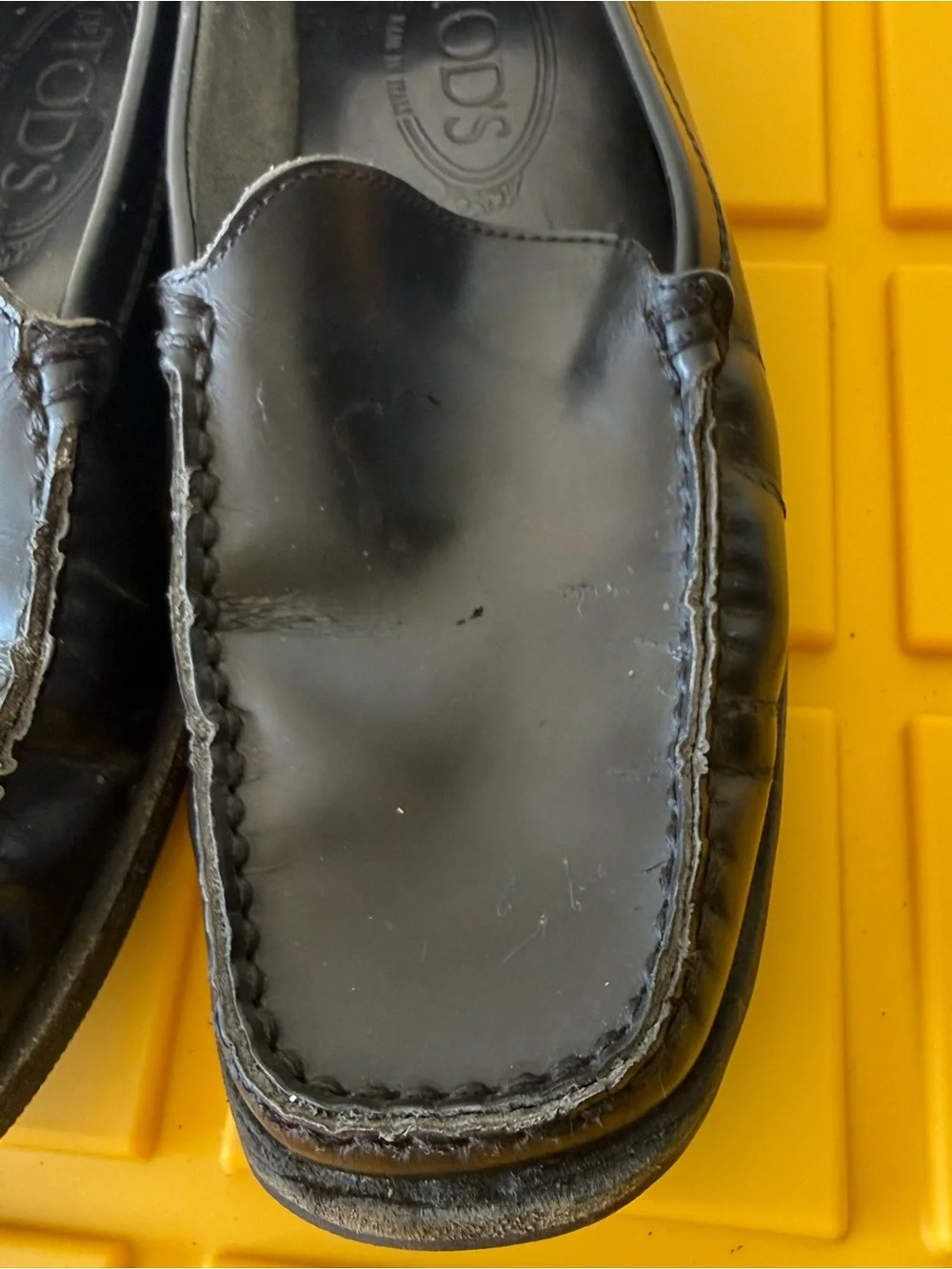 Tod's Black Leather woman Slip-On Loafers size 37